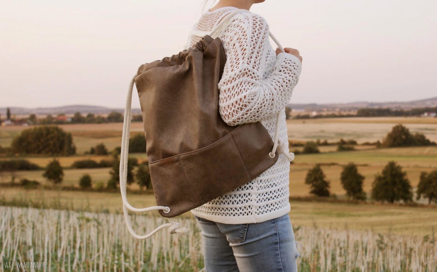 Plecak vegan taupe torba lato podróż minimalistyczny bardzo