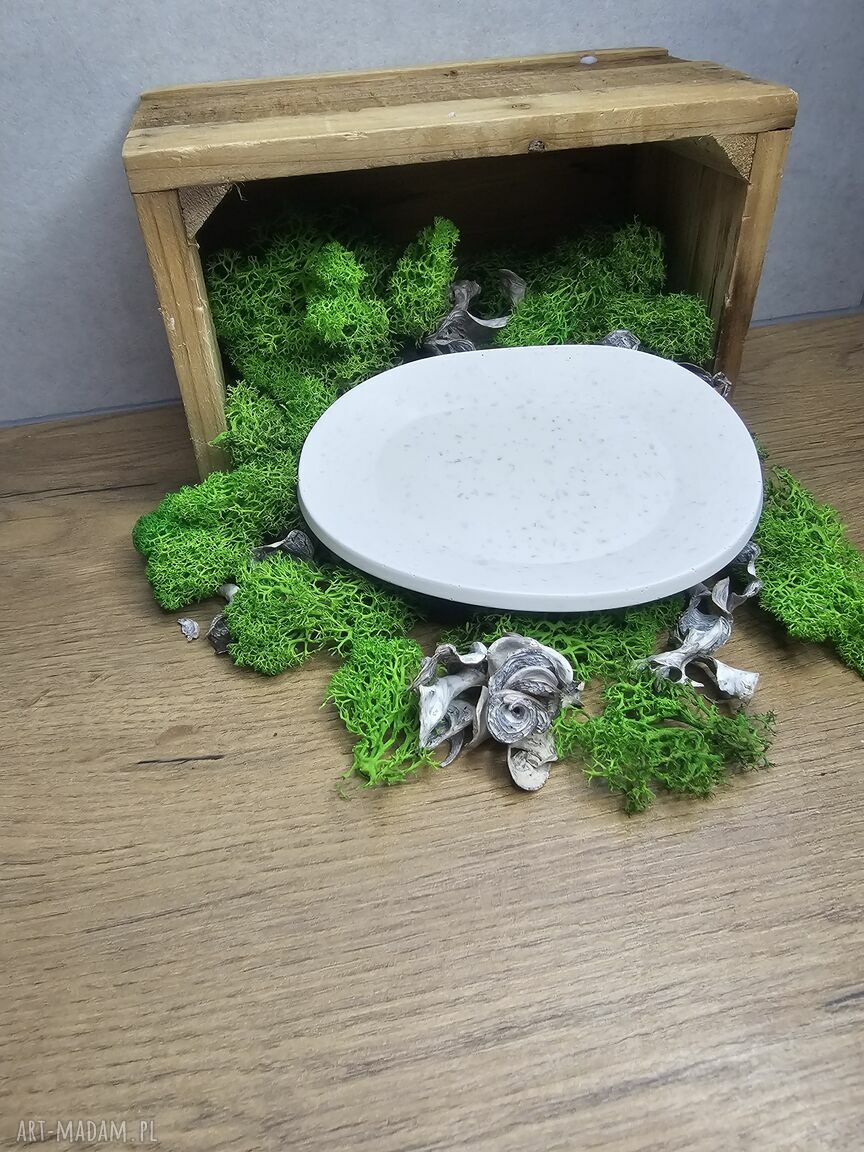 Podstawka owalna z gipsu polimerowego - biała ceramika handmade