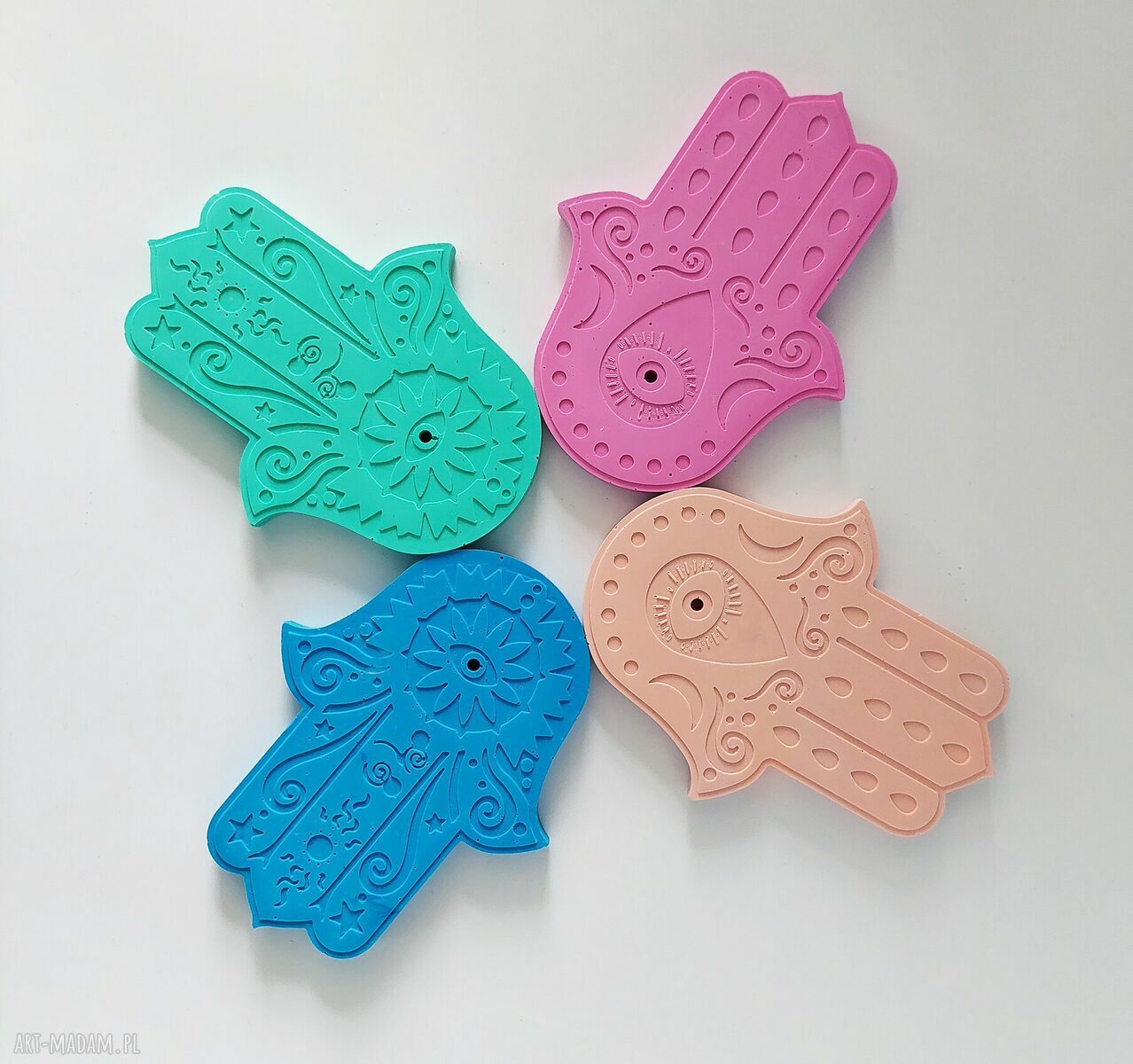 Podstawka pod kadzidło i świecę ręka Hamsa - dekoracja handmade z gipsu polimerowego