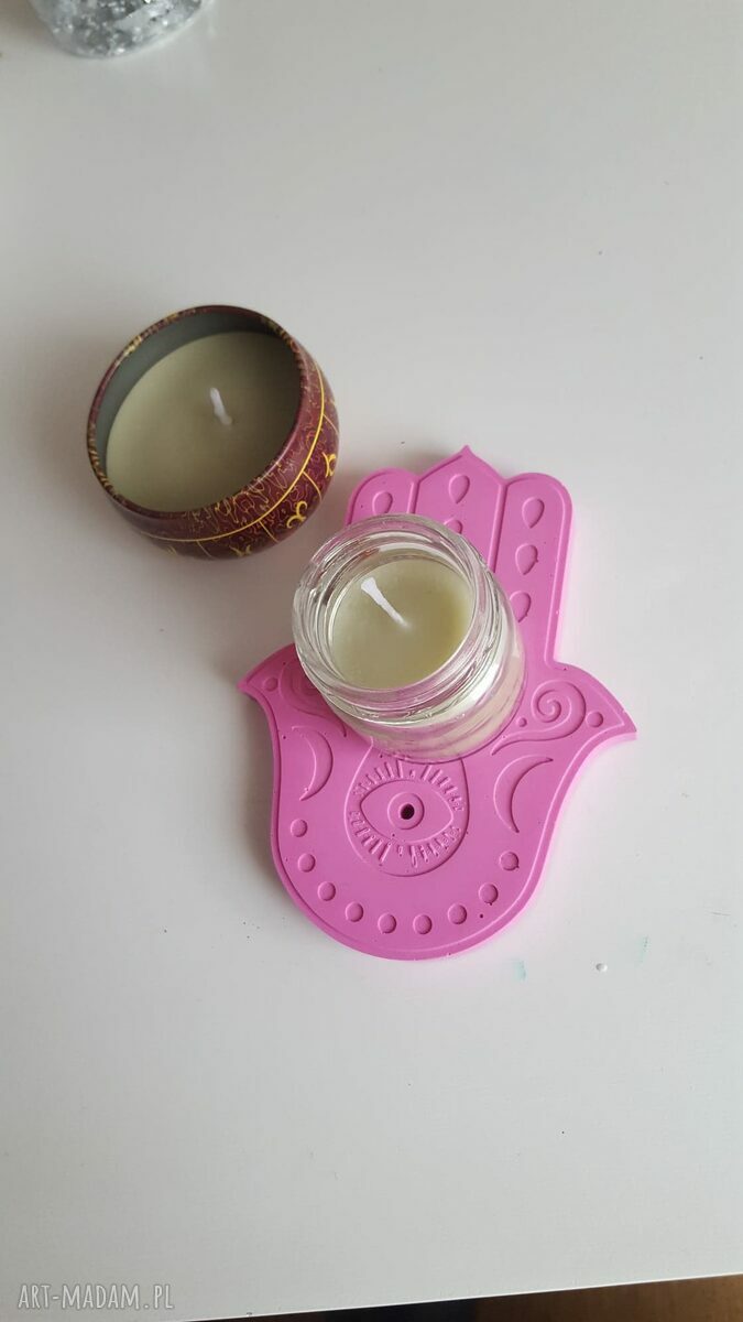 Podstawka pod kadzidło i świecę ręka Hamsa - dekoracja handmade z gipsu polimerowego