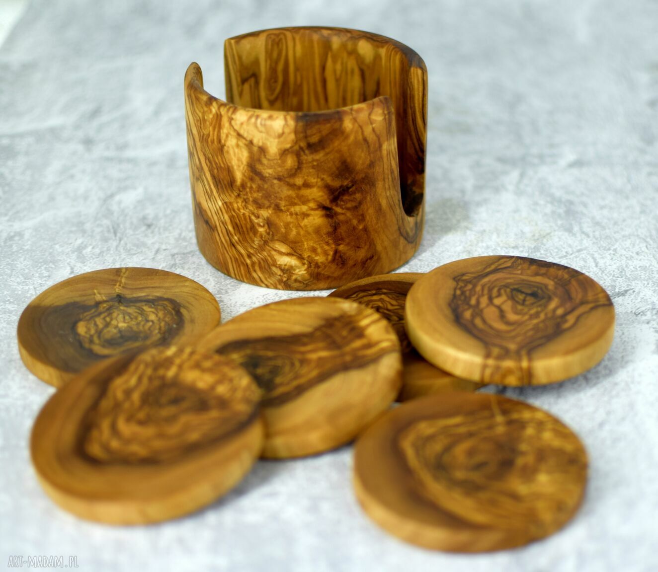 Podkładki pod kubek w stojaku - 6 szt. drewno oliwne (handmade)