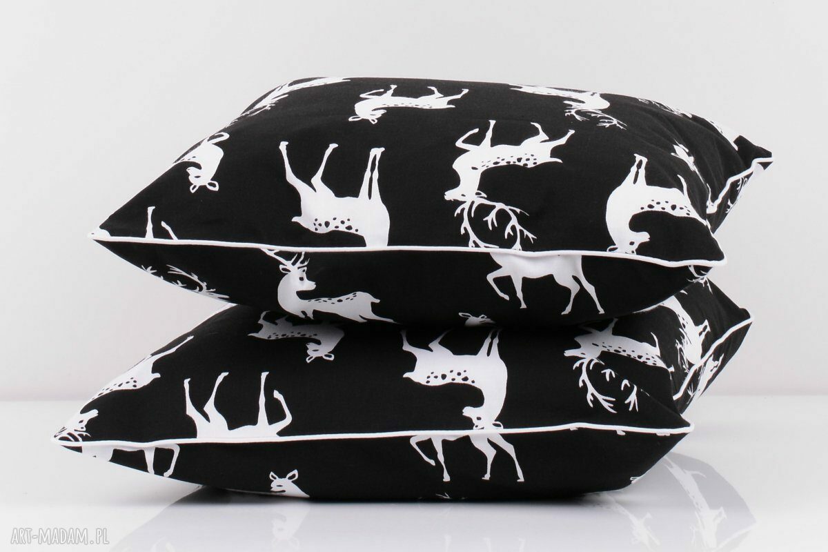 Poduszka Black Deer 40x40cm od majunto