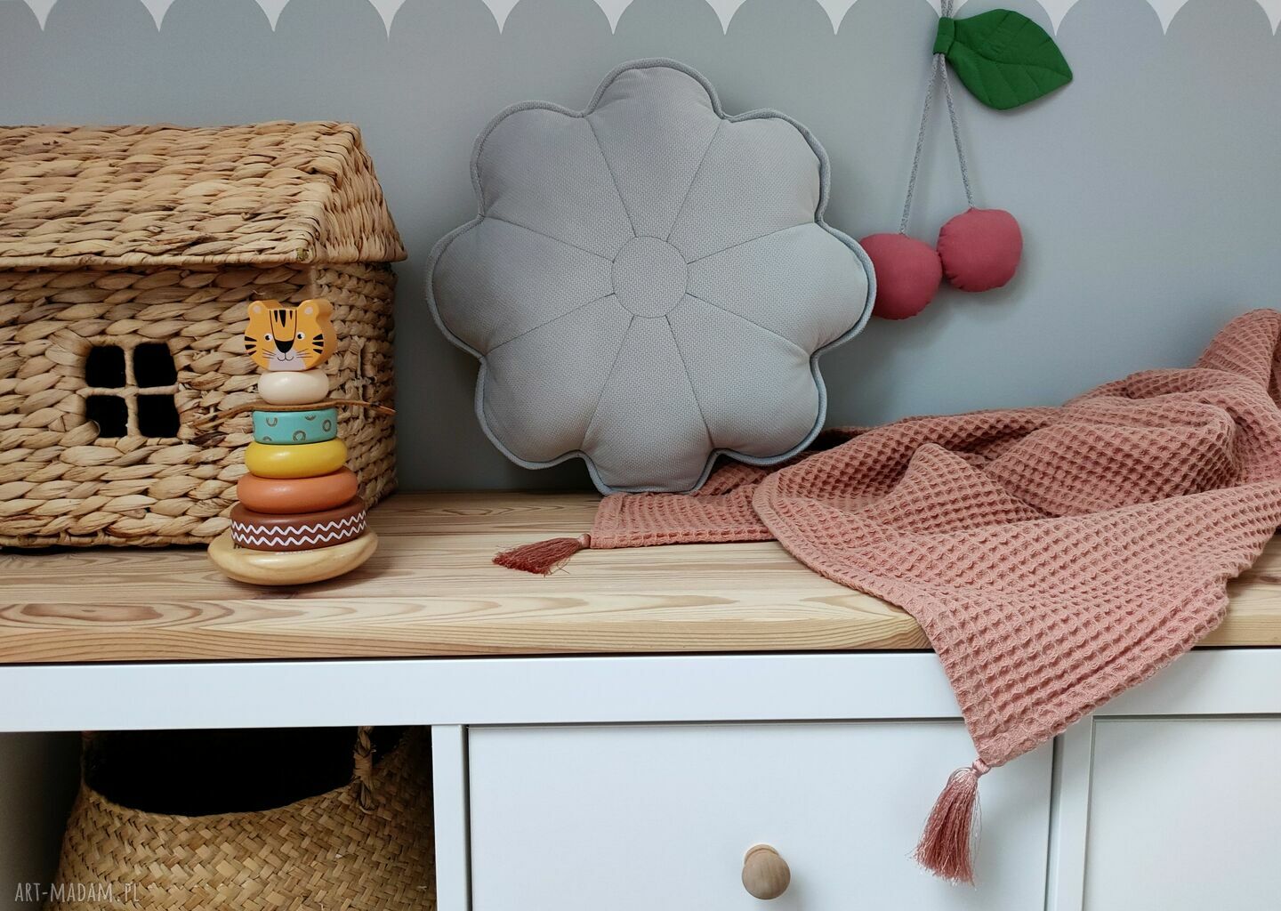 pokoik dziecka: Poduszka dekoracyjna kwiat Ręcznie zrobione