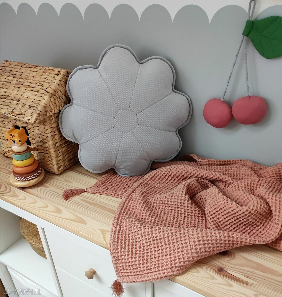 pokoik dziecka: Poduszka dekoracyjna kwiat Ręcznie zrobione