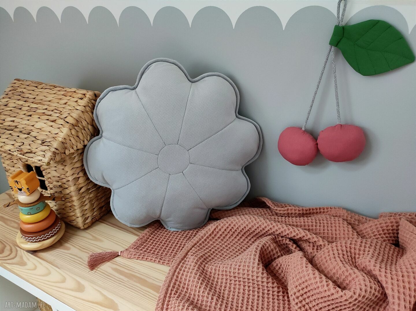 pokoik dziecka: Poduszka dekoracyjna kwiat Ręcznie zrobione