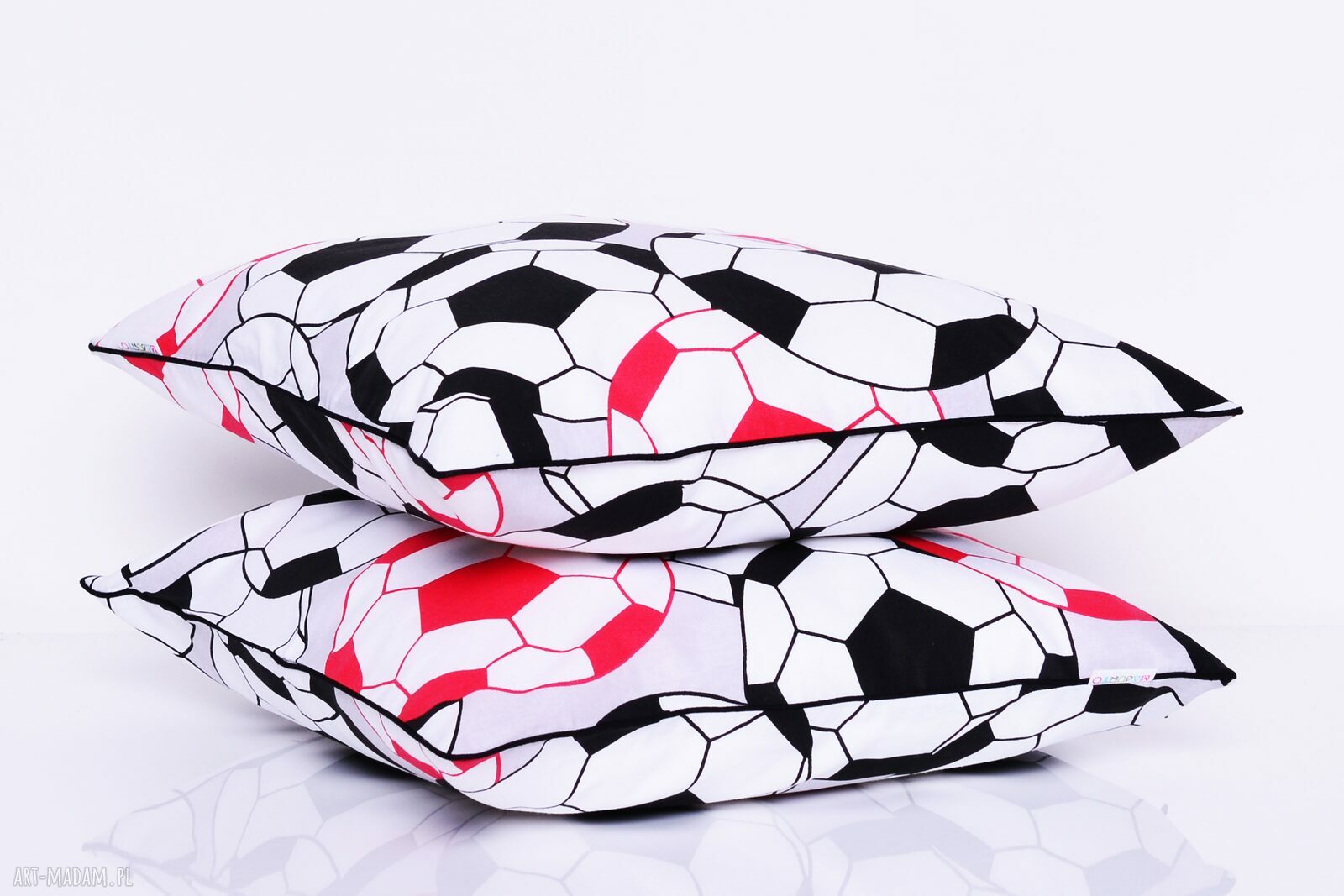 Poduszka Football 50x50cm od majunto