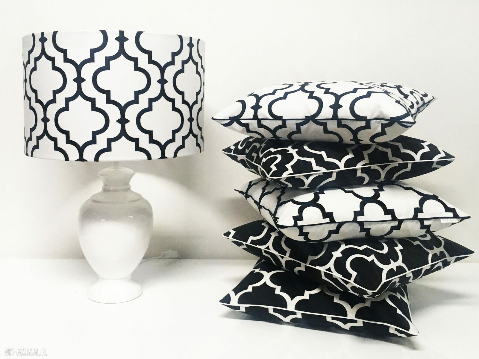 Poduszka FRESH BLACK New 50x50cm od majunto