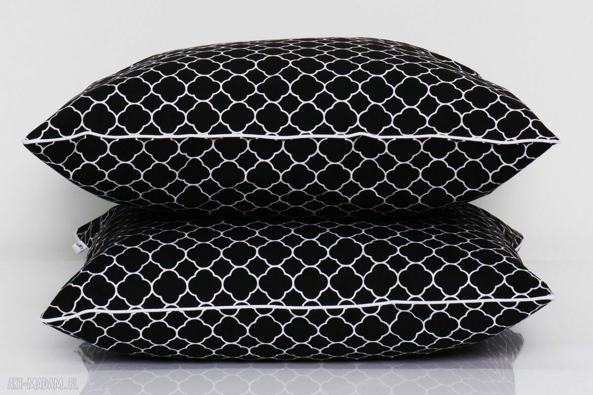 Poduszka LITTLE FRESH BLACK 50x50cm od majunto