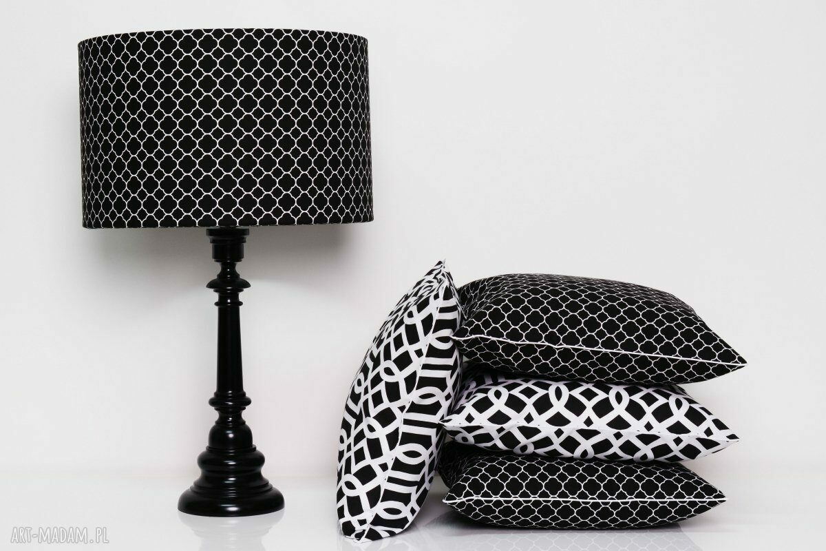 Poduszka LITTLE FRESH BLACK 50x50cm od majunto