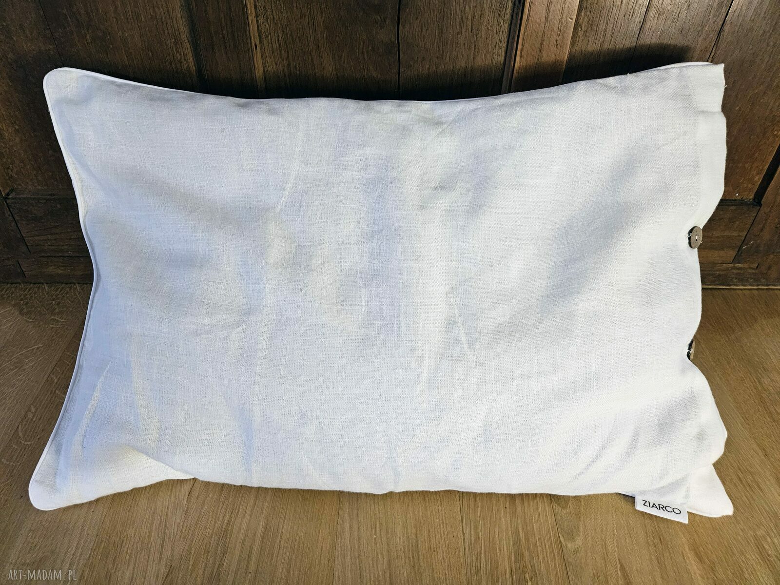 Poduszka lniana 40x60 z łuskami gryki i guzikami