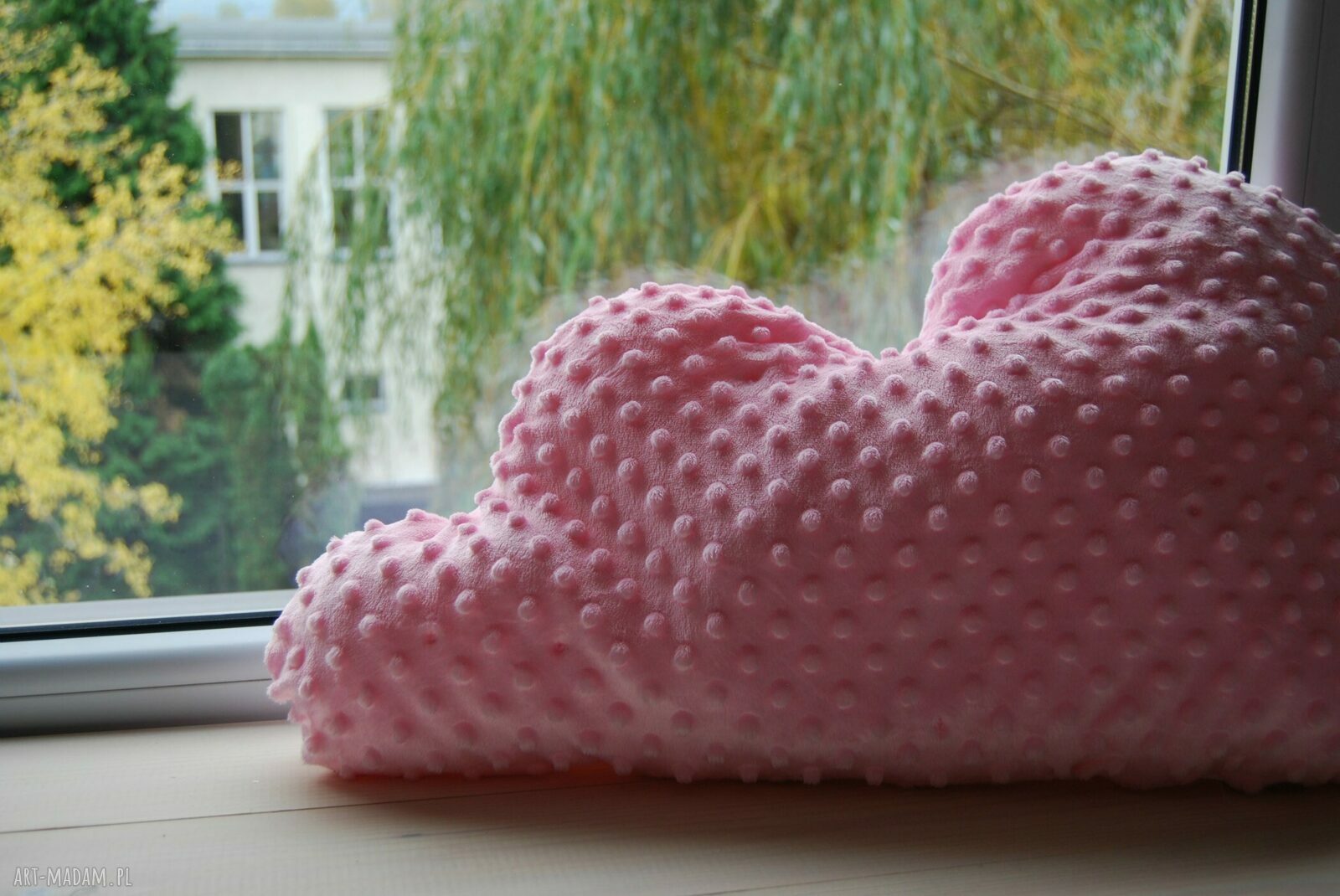 Poduszka Różowa Chmurka z minky (35 x 60 cm) - Handmade