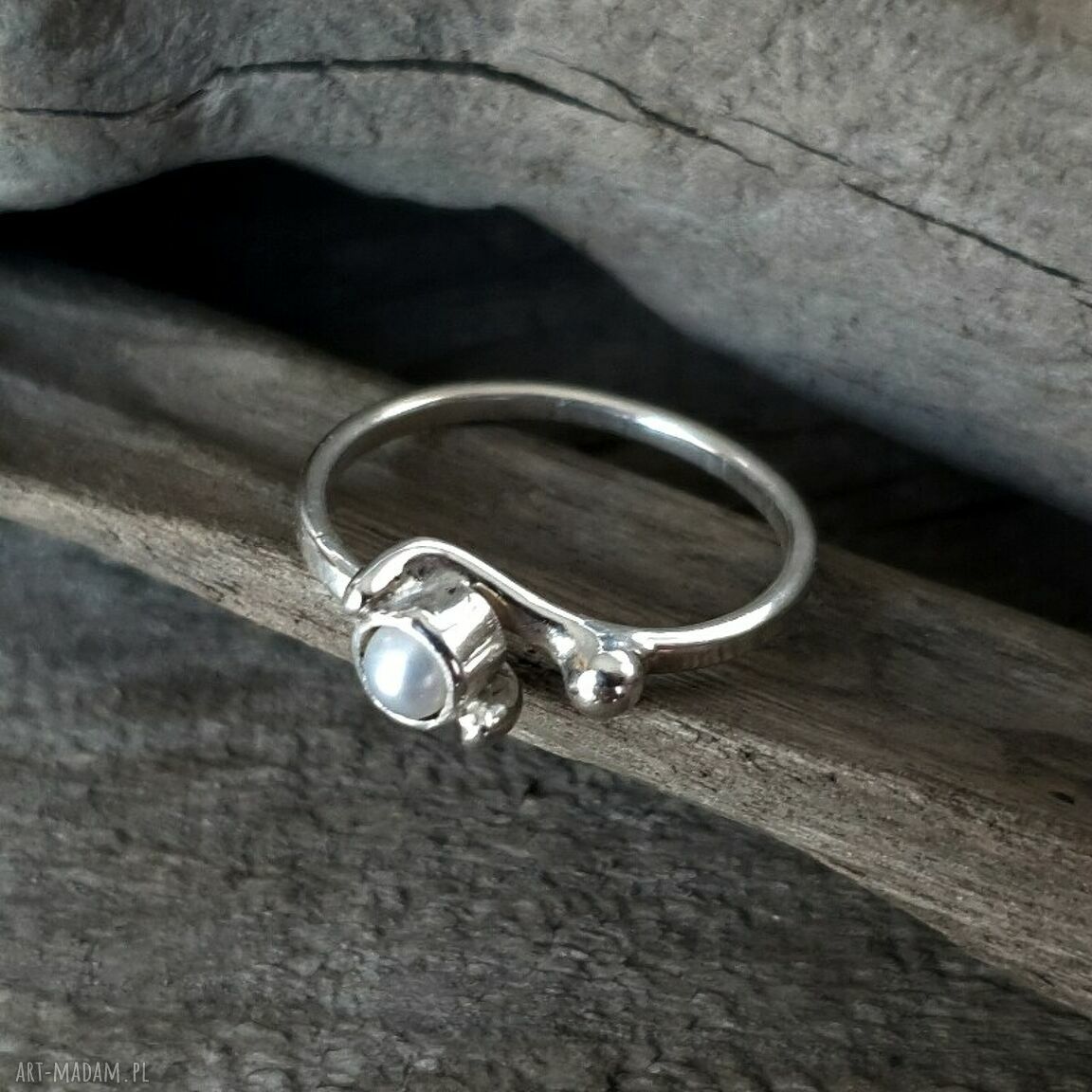 pierścionki: Point srebrny pierścionek z perłą naturalną ręczne wykonanie