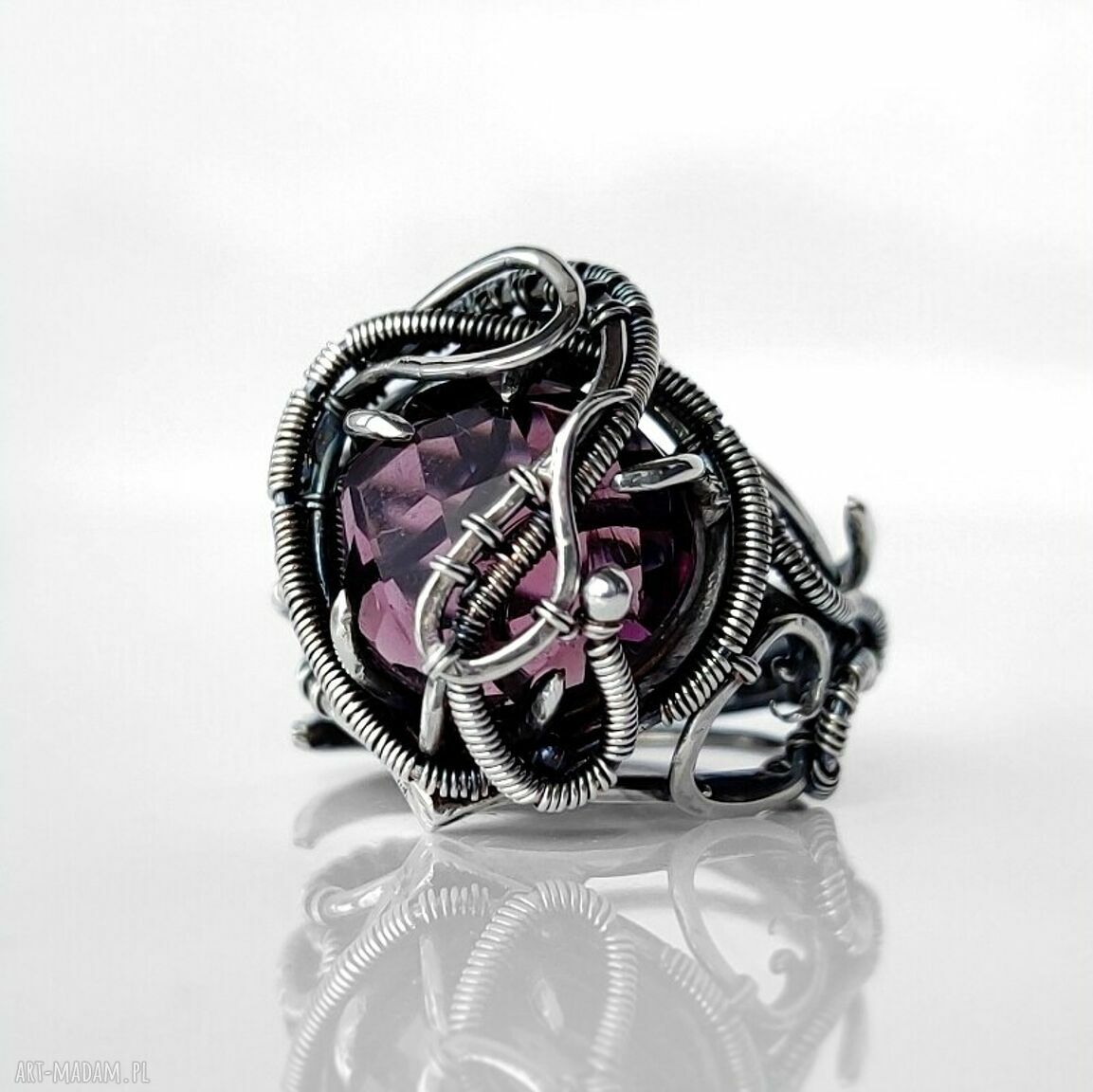 Srebrny pierścionek Poison z ametystem - regulowany wire wrapping