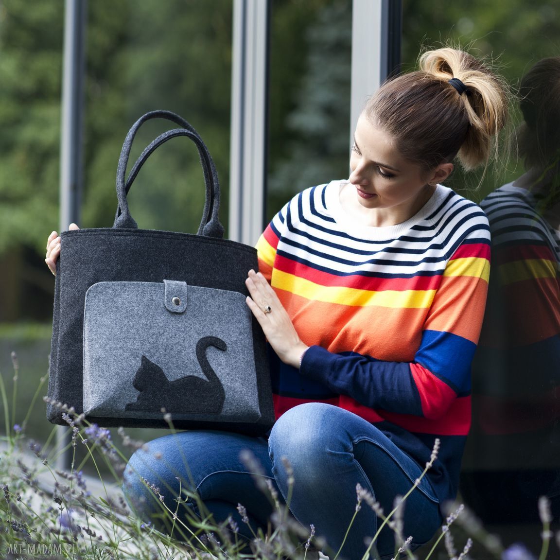Pojemna, Filcowa Torba na ramię Grafitowa z kieszenią z kotem Ręcznie robione