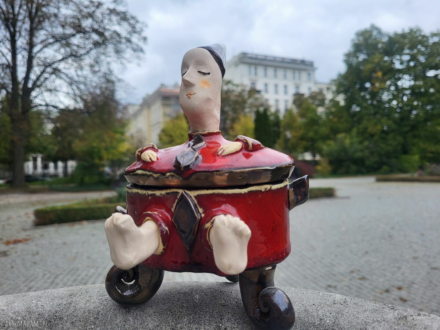 Pojemnik artystyczny z ceramiki handmade na biżuterię i drobiazgi