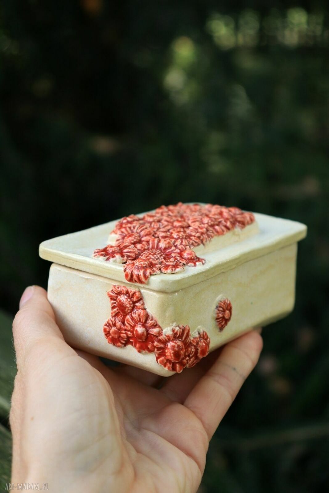 Pojemnik Kwiaty - ceramiczna szkatułka na biżuterię od Enio Art