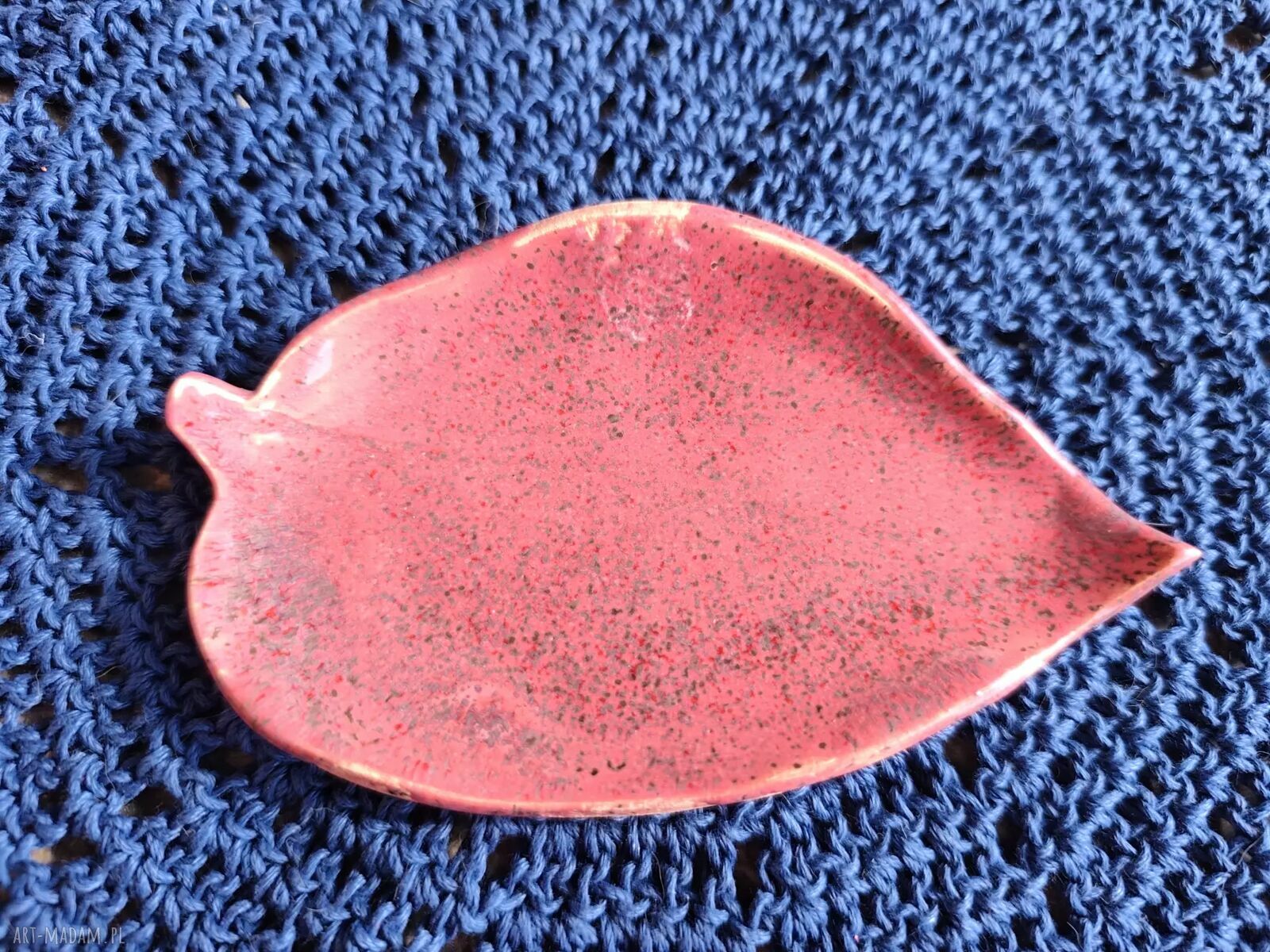 Ceramiczny pojemnik w kształcie liścia na biżuterię i drobiazgi