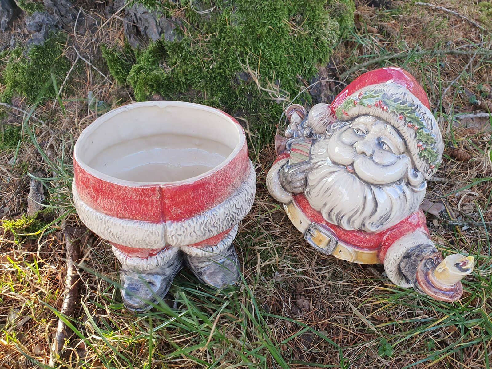 Ceramiczny Mikołaj - otwierany pojemnik na łakocie i świąteczne drobiazgi