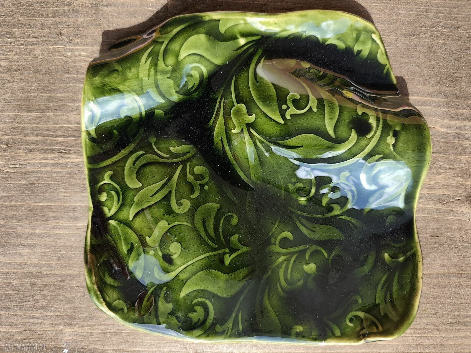 Pojemnik na biżuterię w zielonej ceramice - Wolna Chwila dla niej