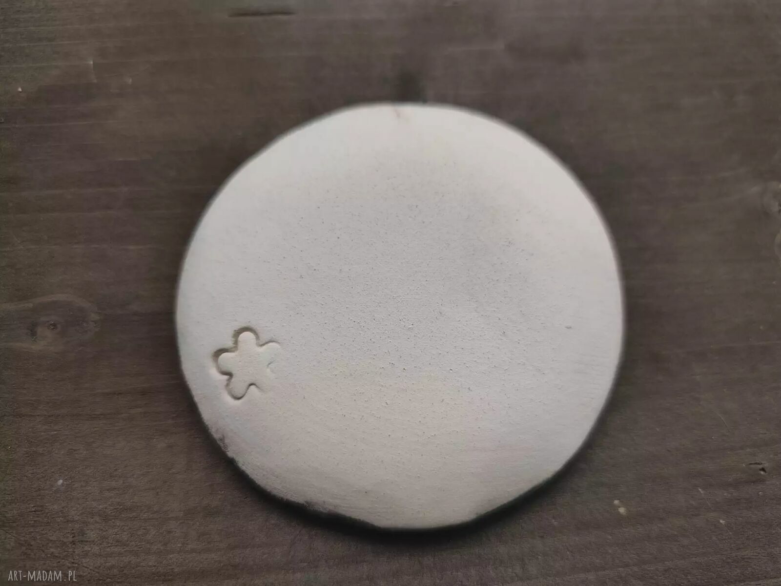 Ceramiczny pojemnik na biżuterię ze zwierzakiem