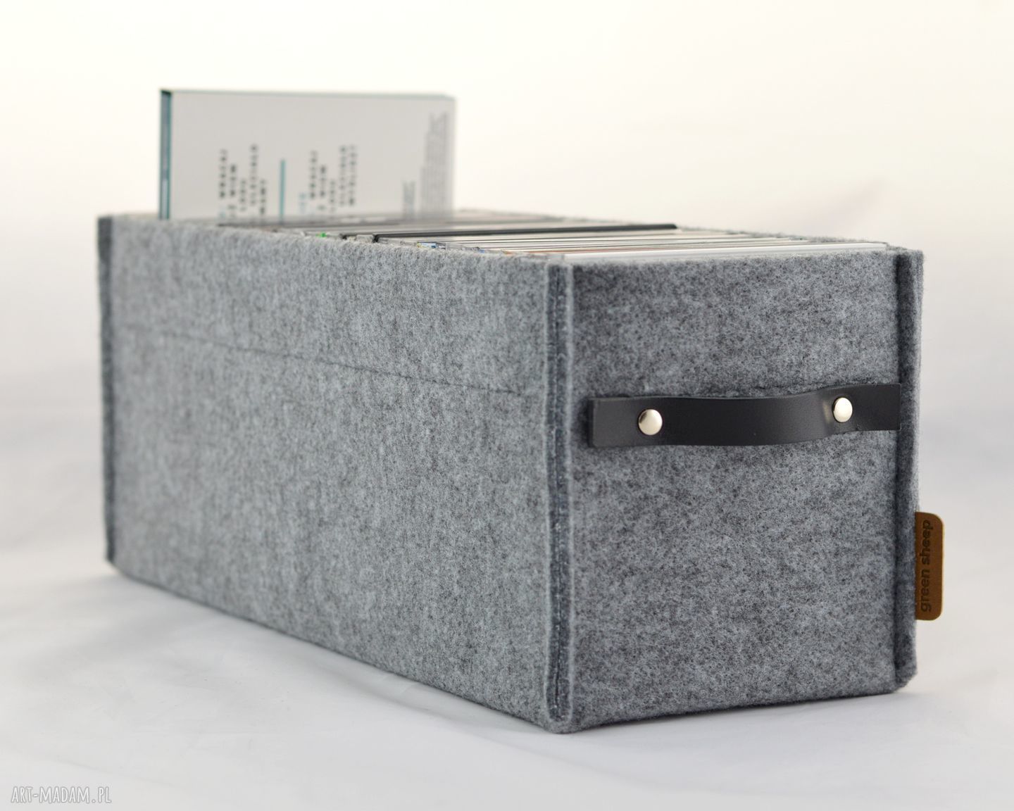 Pojemnik na płyty CD szary ze skórzaną czarną rączką, pasuje do reagłu IKEA typu Kallax ręcznie zrobione