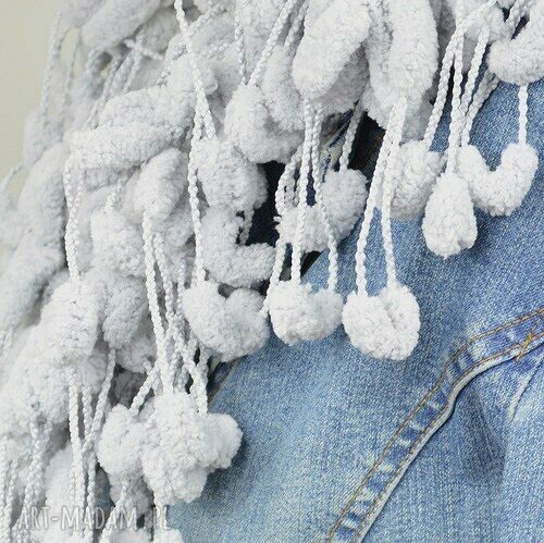 pom-pon scarf - szary