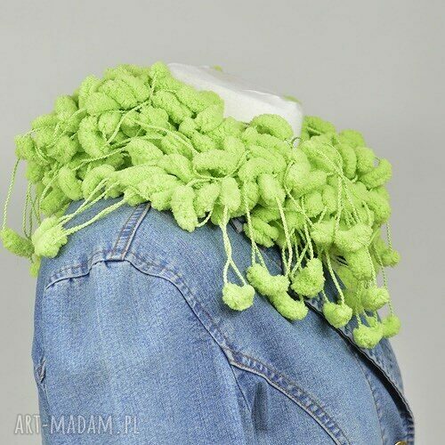 pom-pon scarf - pistacja