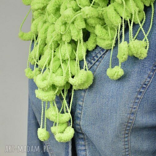 pom-pon scarf - pistacja