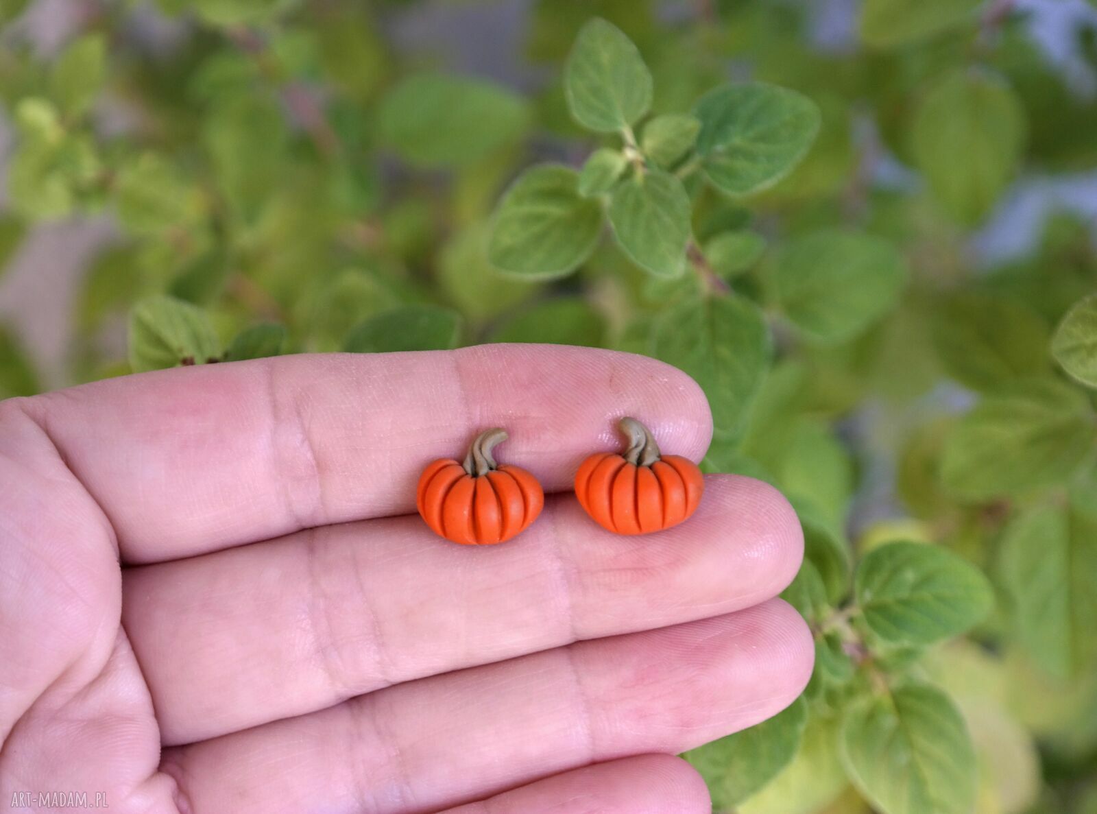 Pomarańczowe dynie - kolczyki wkrętki handmade na jesień i Halloween