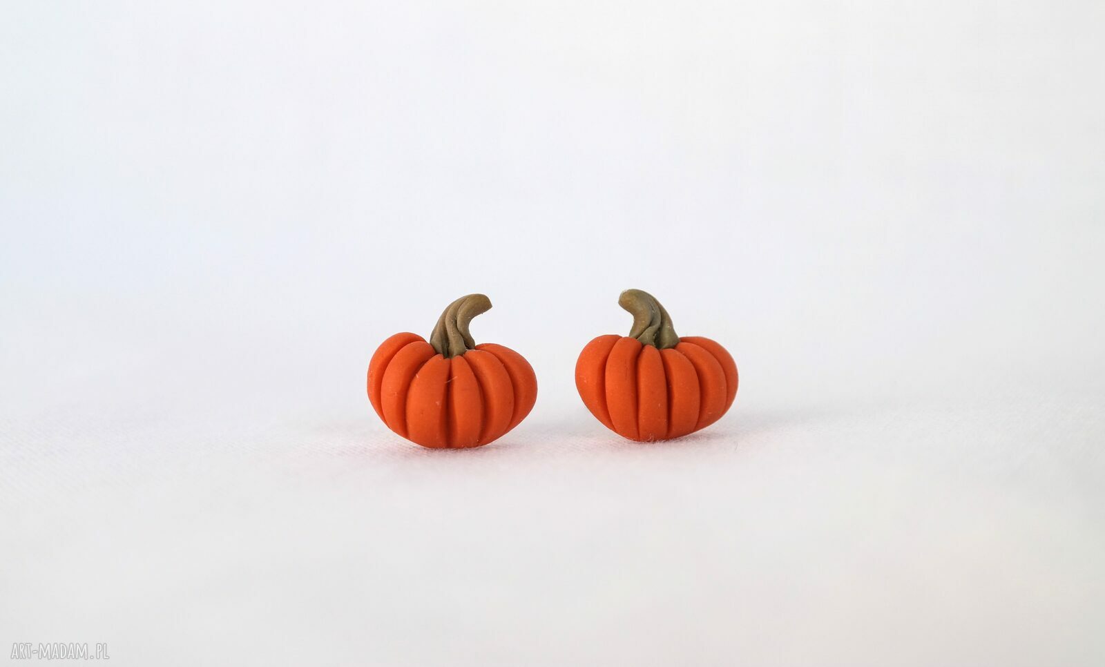 Pomarańczowe dynie - kolczyki wkrętki handmade na jesień i Halloween