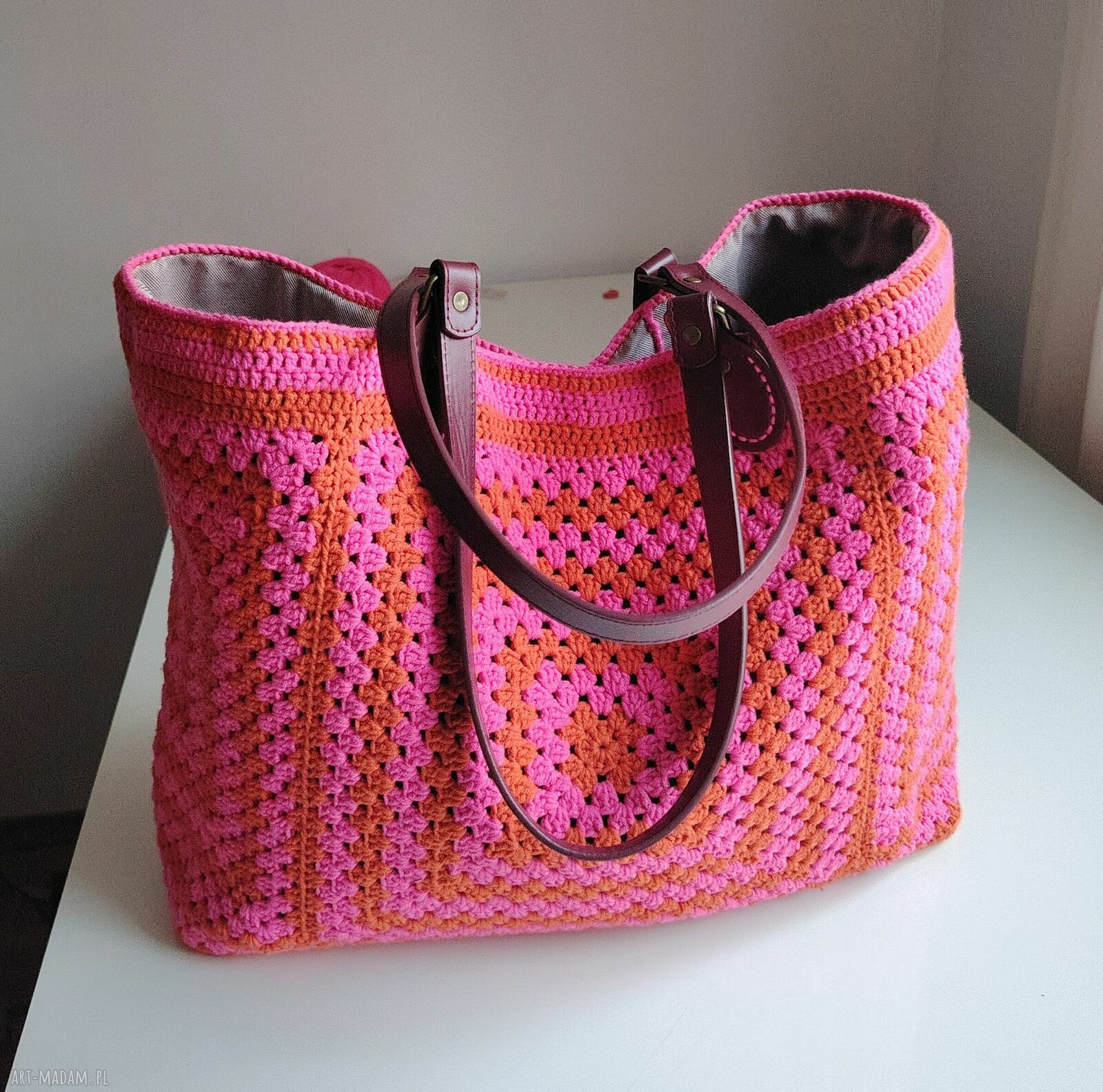 Duża pomarańczowo-różowa torba szydełkowa na ramię Boho