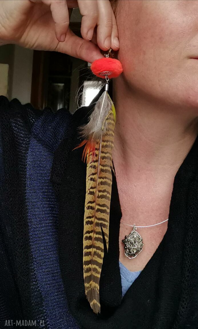 Klipsy pompony długie etno boho folk z piórami - Ruda Klara