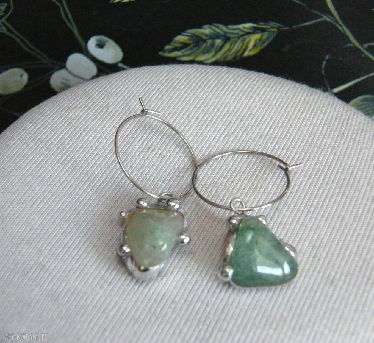 Kolczyki asymetryczne z naturalnym awenturynem kamienie naturalne