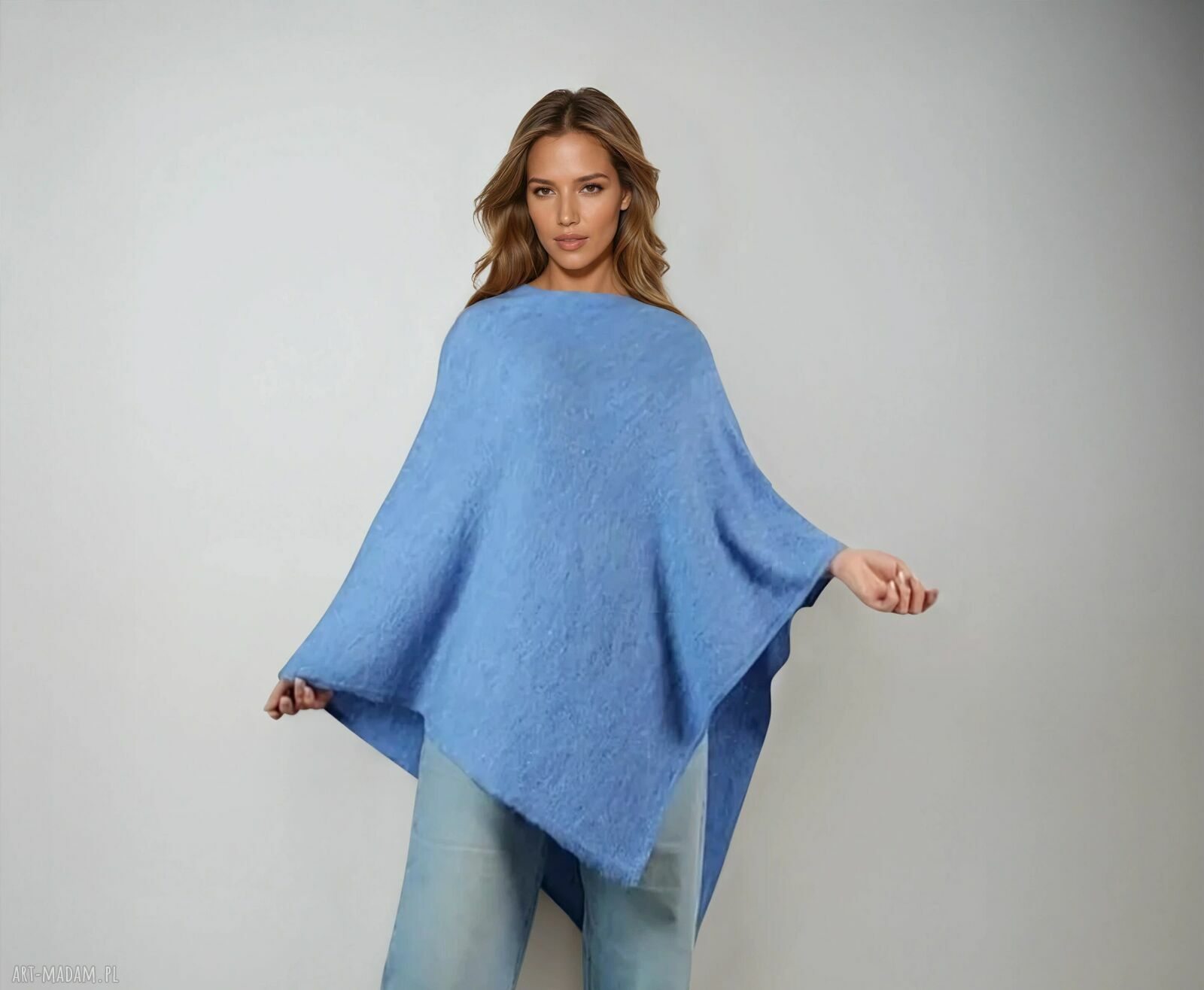 Niebieskie ponczo damskie Modi Bella - elegancki otulacz oversize