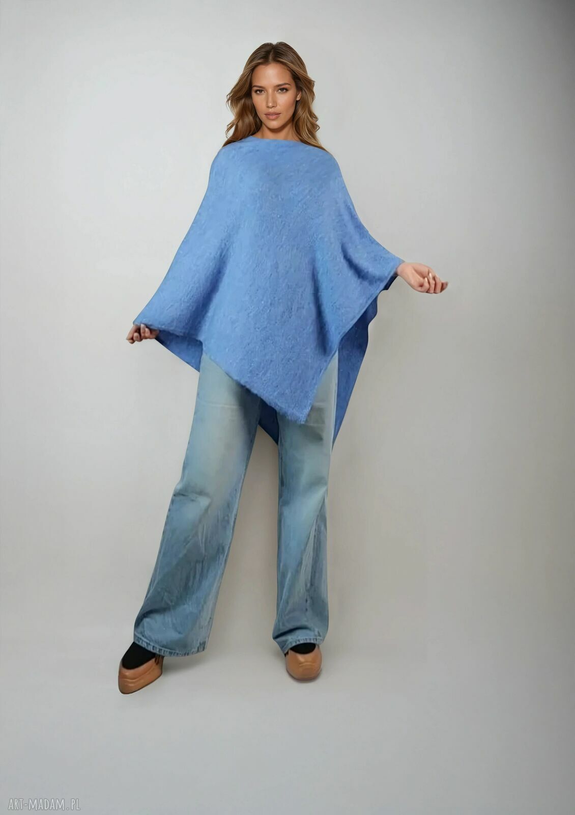 Niebieskie ponczo damskie Modi Bella - elegancki otulacz oversize