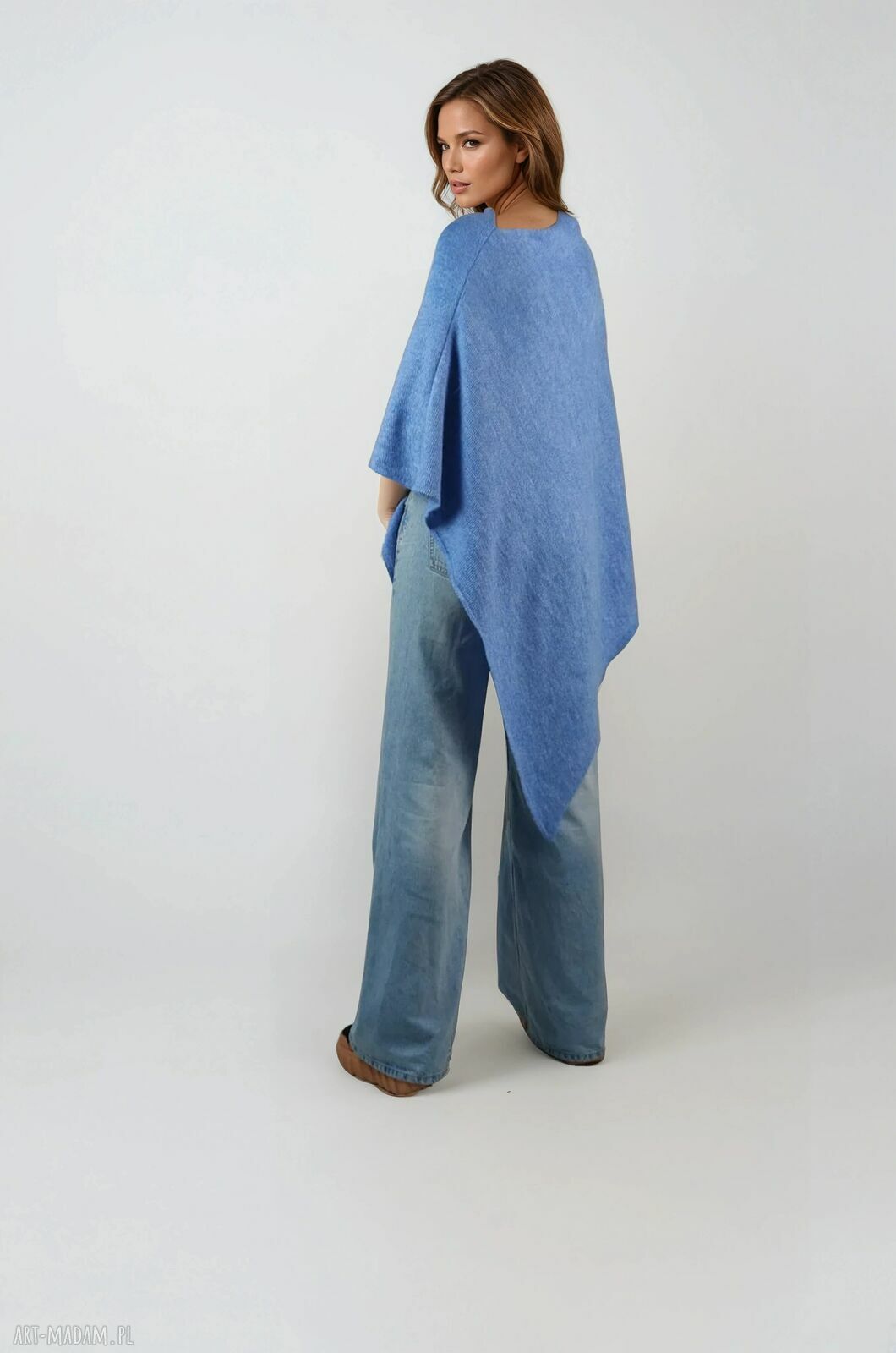 Niebieskie ponczo damskie Modi Bella - elegancki otulacz oversize