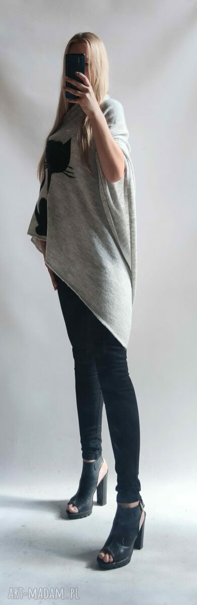 Ponczo filcowane wełną zdobione kotem - oversize