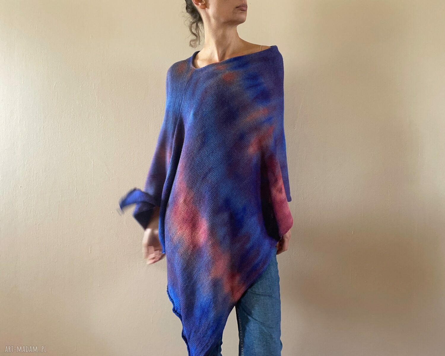 Ponczo z baby alpaki blue&red - miękka narzutka sweter dla Ciebie