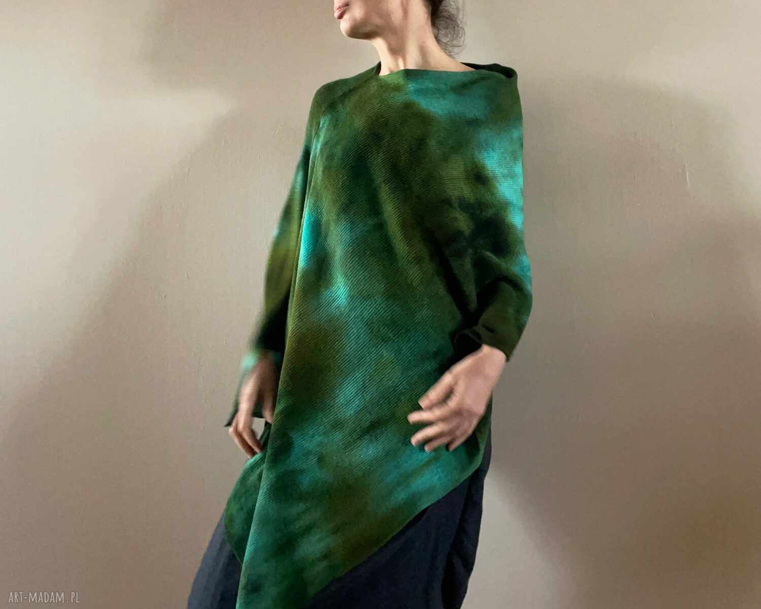 Zielone ponczo z merynosów - narzutka tunika 100% merino