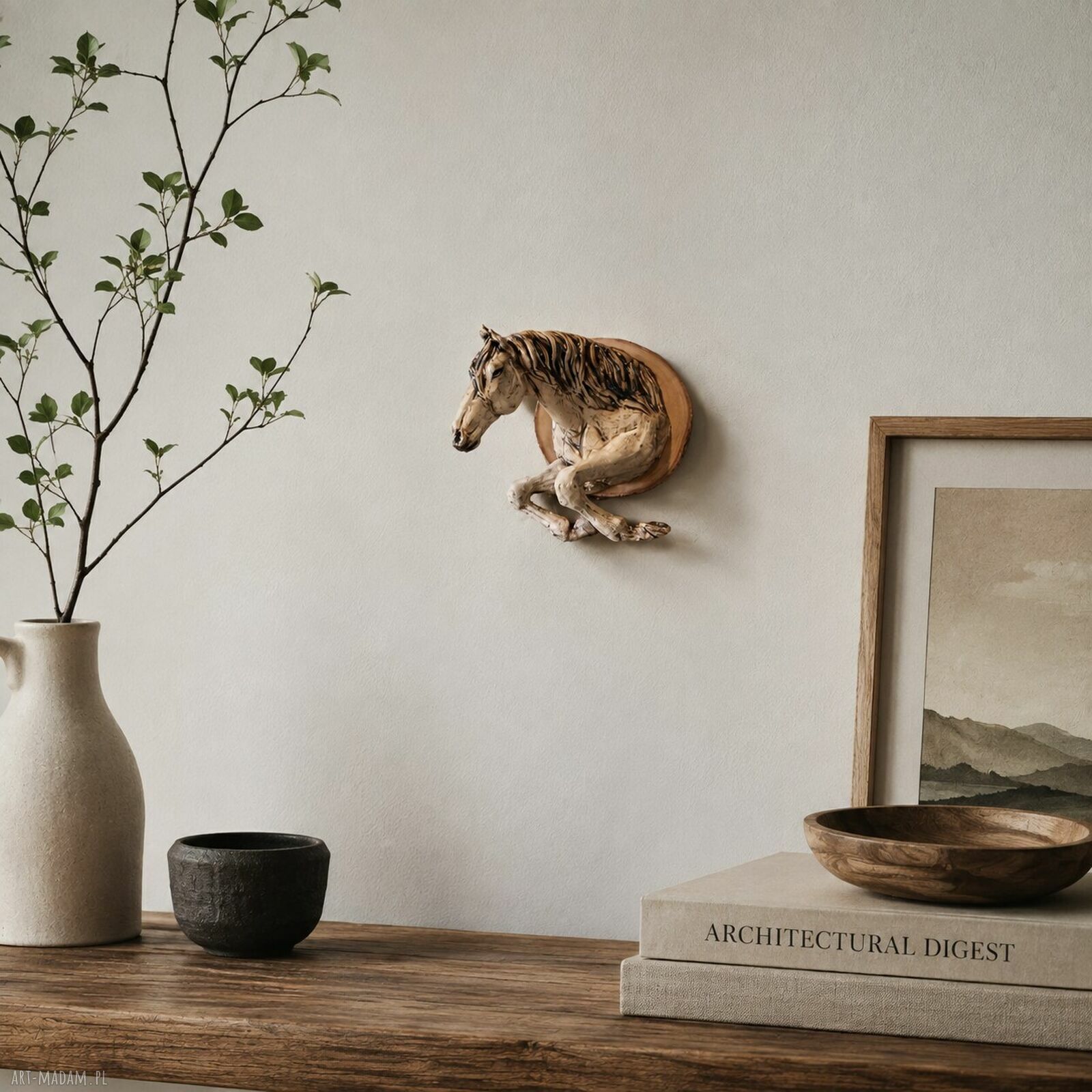 Ręcznie wykonane popiersie konia - ceramiczna ozdoba ścienna