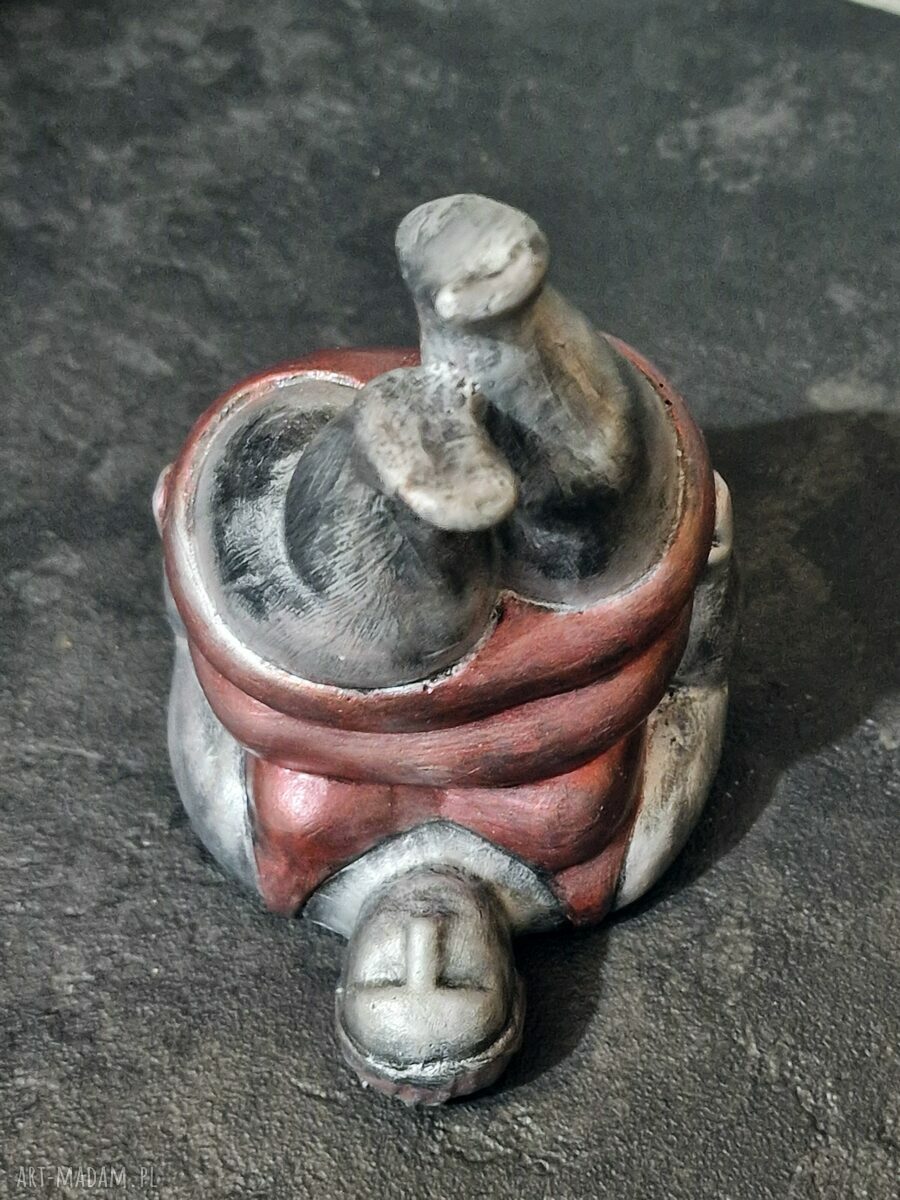 Poranna energia z... Klaudią - rzeźba z gipsu (kobieta - figurka)
