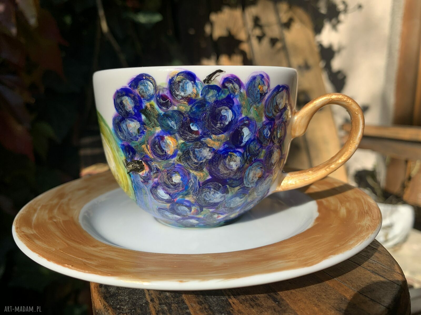 Porcelanowa filiżanka ręcznie malowana - Owoce w złocie (200 ml)