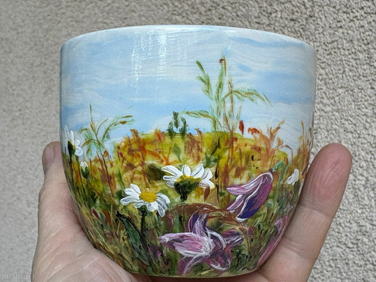 Porcelanowa filiżanka ręcznie malowana Łąka 250 ml ze spodkiem
