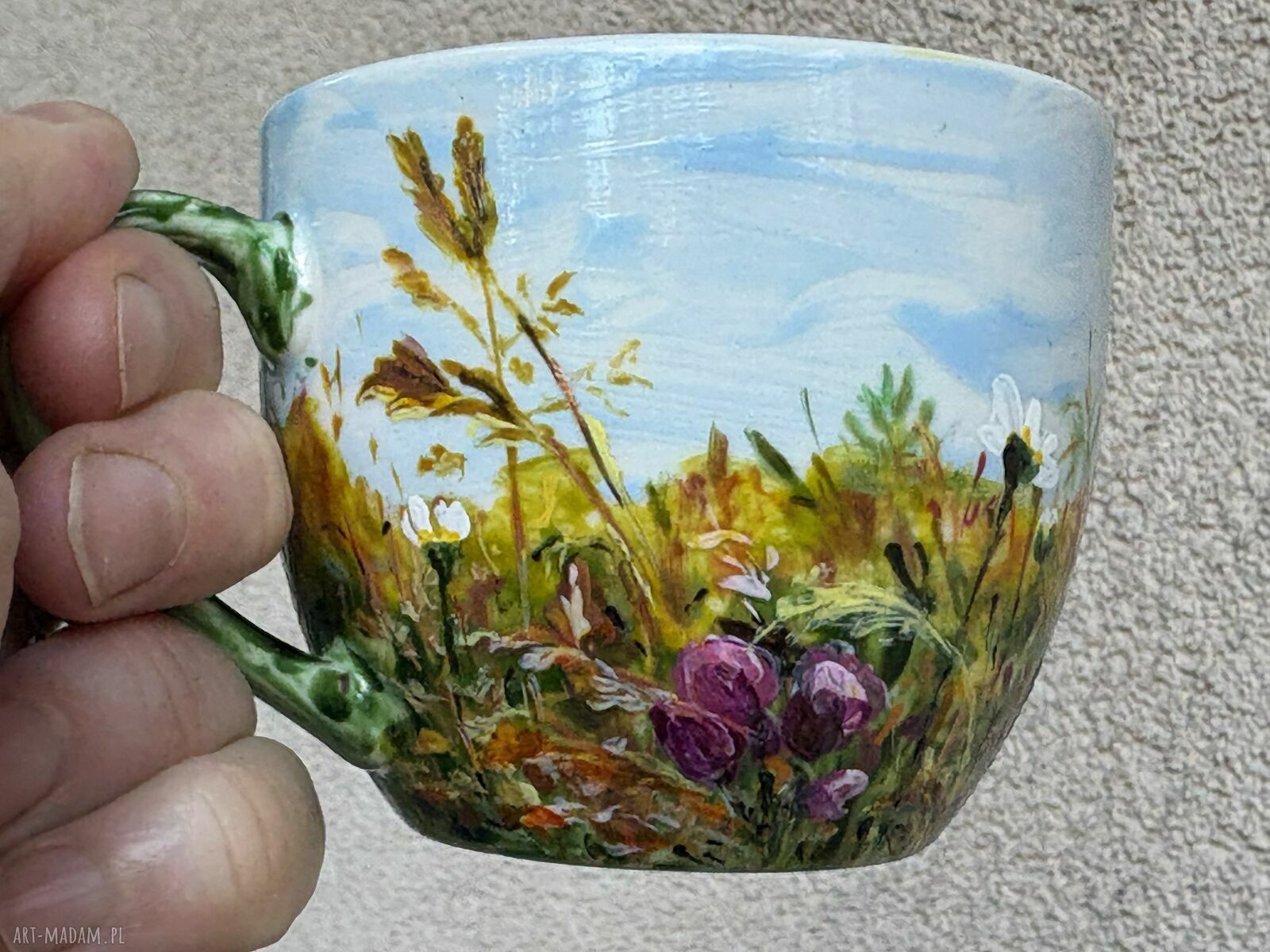 Porcelanowa filiżanka ręcznie malowana Łąka 250 ml ze spodkiem