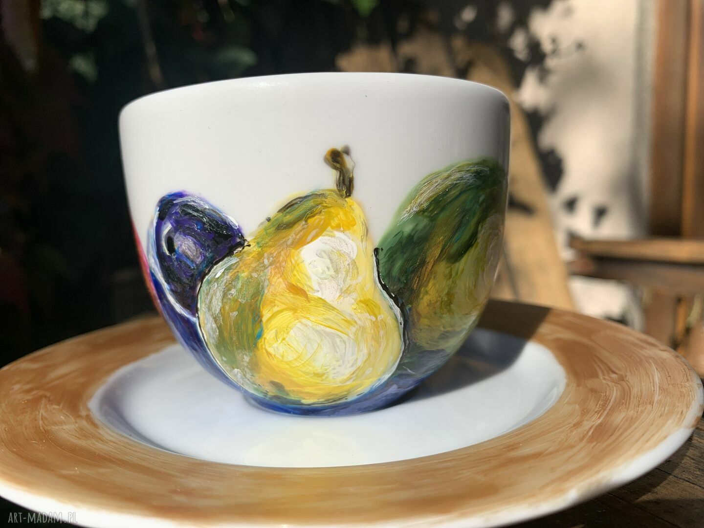 Porcelanowa filiżanka ręcznie malowana - Owoce w złocie (200 ml)