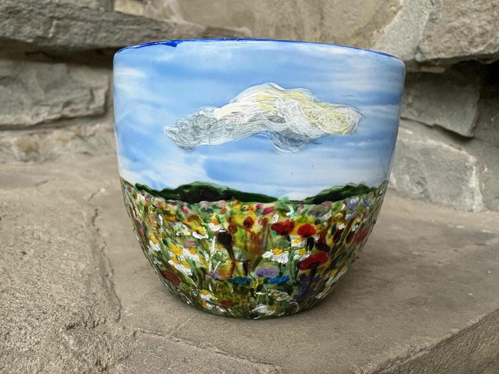 Porcelanowa filiżanka ręcznie malowana Łąka i chmury (250 ml)
