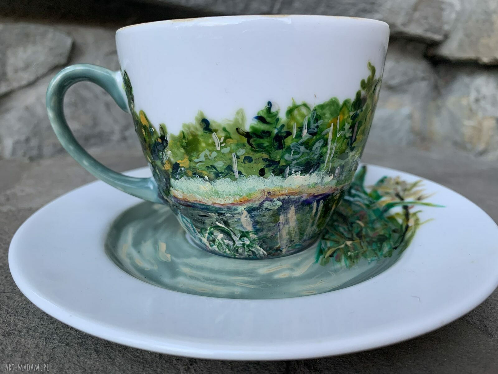 Porcelanowa filiżanka ze spodkiem ręcznie malowana - Leśny pejzaż