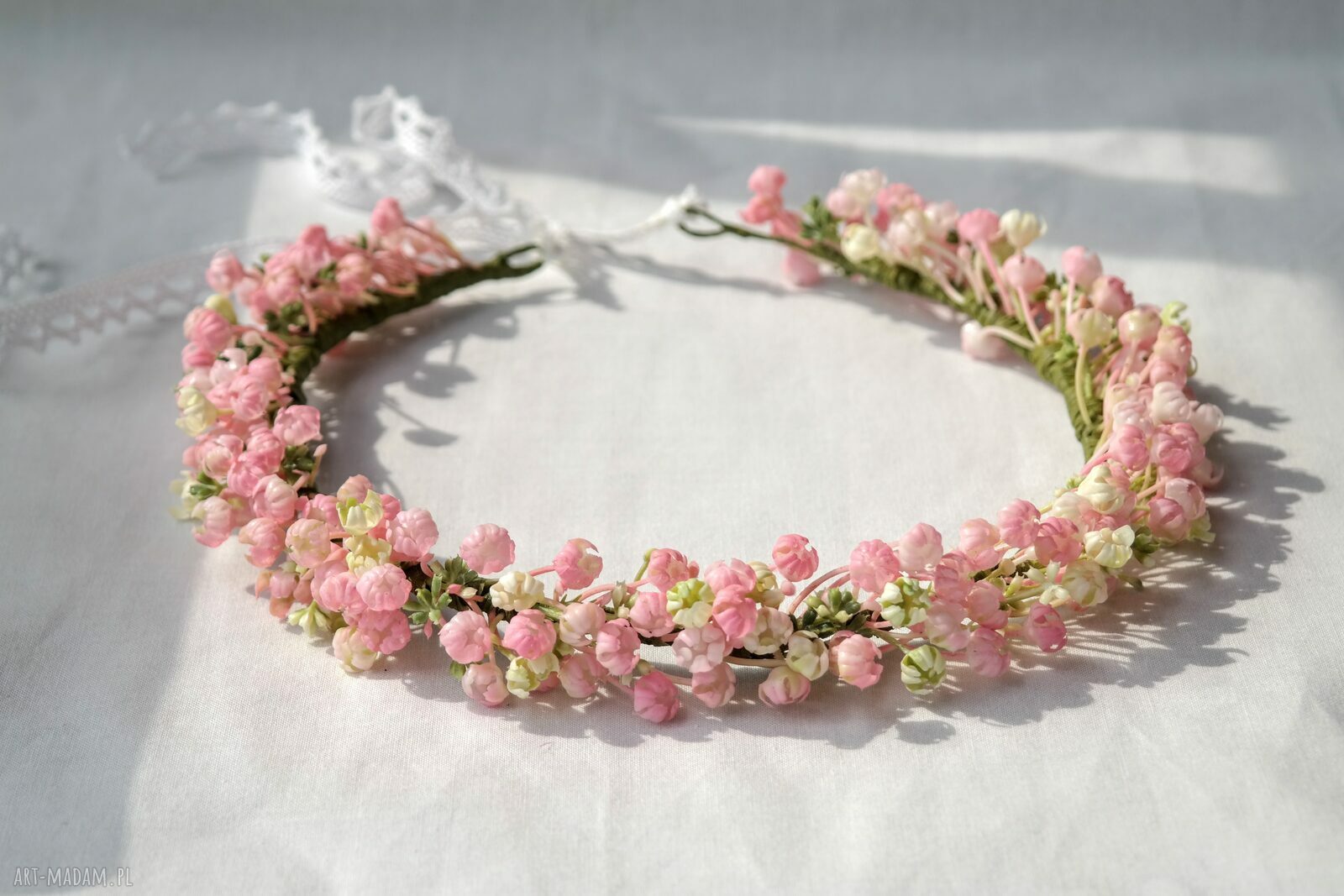 Delikatny, romantyczny wianek handmade na głowę - Porcelanowa łąka