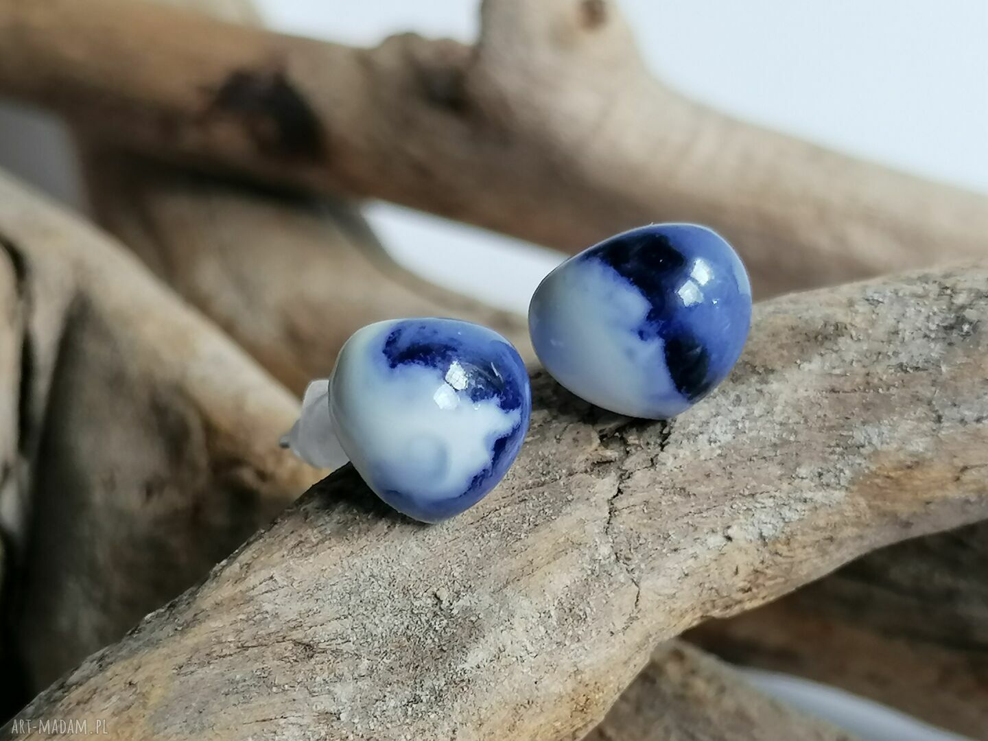 Porcelanowe kolczyki serduszka - wyjątkowy handmade na co dzień i na prezent