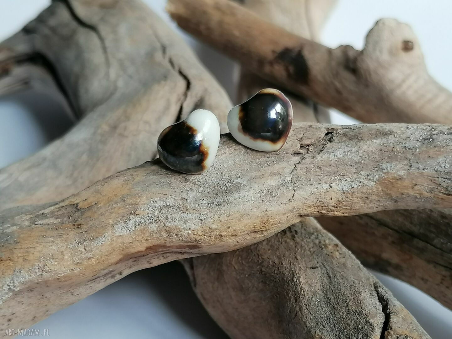 Kolczyki porcelanowe serduszka ze złotem - ręcznie wypalane Eva Art